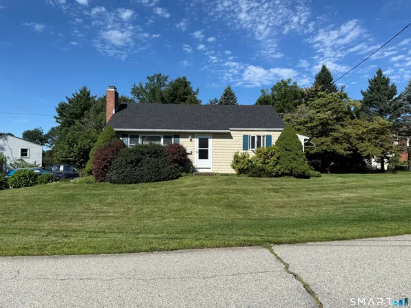 36 Gill Street, Colchester, CT 06415