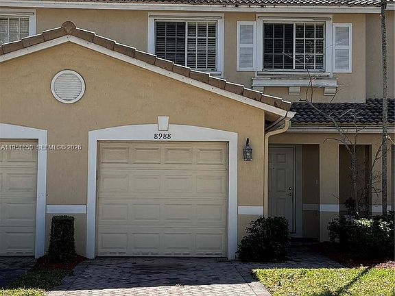 4th image of 5907 Abbey Rd