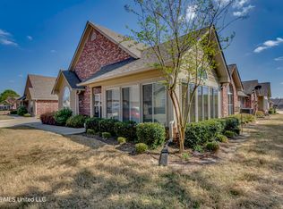 1720 Sweetwater Dr, Pearl, MS 39208