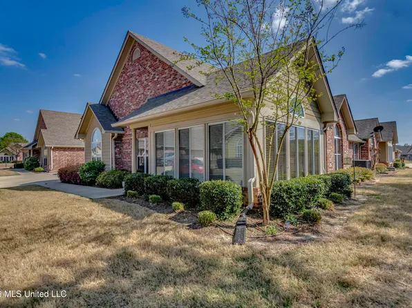 1720 Sweetwater Dr, Pearl, MS 39208