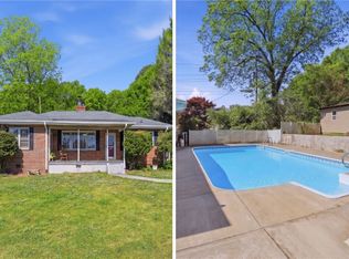 520 S Spring St, Walhalla, SC 29691