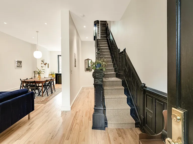 629 Putnam Ave #2 — Photo 8