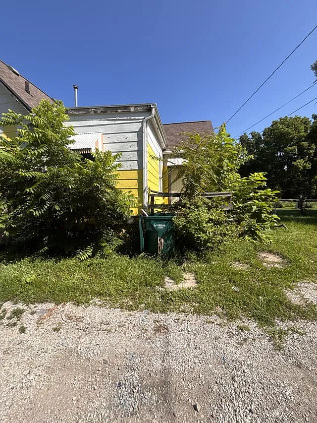 2 bed, $725 — Photo 2