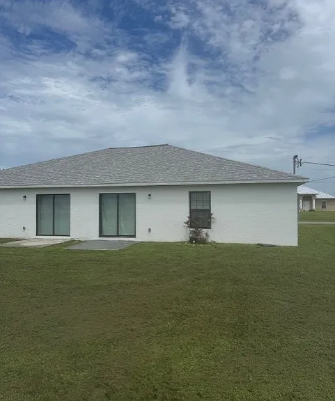1910 SW 15th Pl — Photo 16