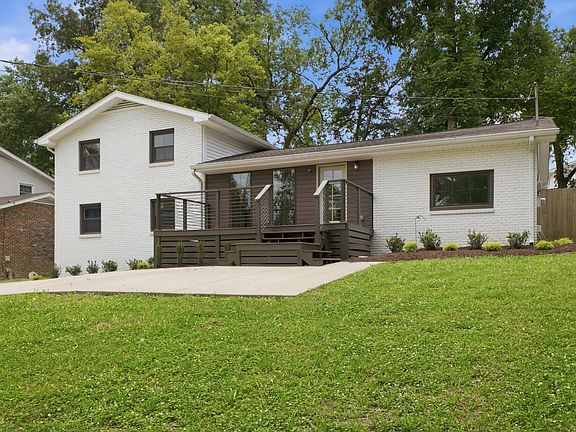 2nd image of 2515 Sleepy Hollow Dr