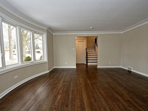 3rd image of 9132 S Kedvale Ave