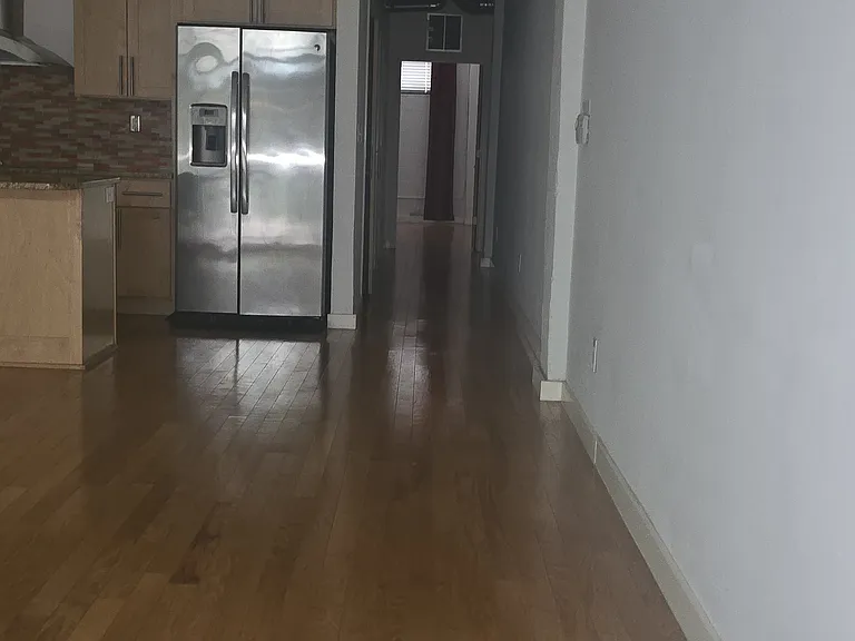 1339 S Flores St #107 — Photo 6