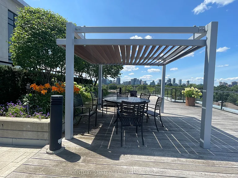 21 Clairtrell Rd #201 — Photo 18