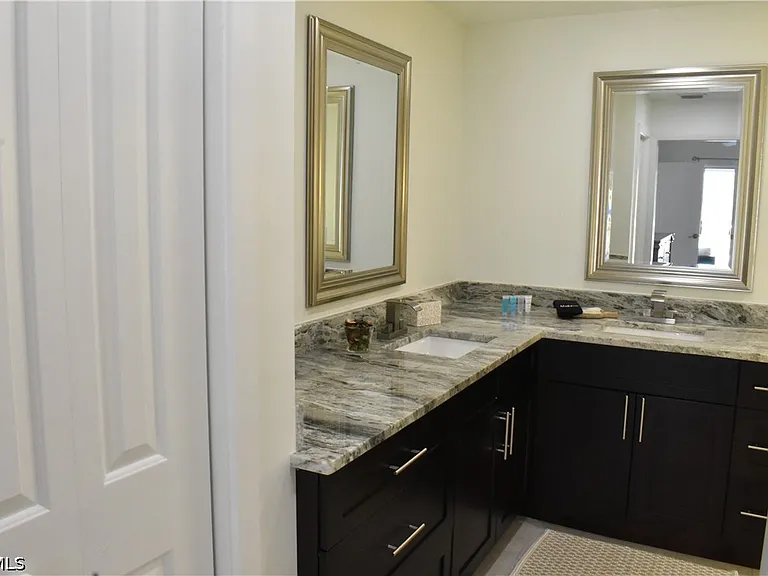 4135 Coronado Pkwy — Photo 15