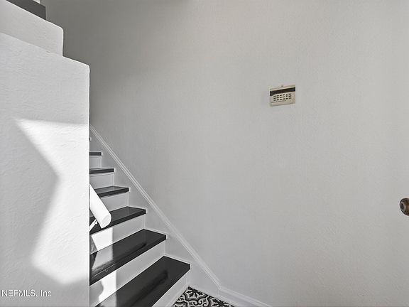 5th image of 10075 GATE PARKWAY Parkway #1605