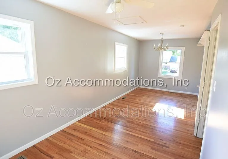 707 N Seminole Dr — Photo 17