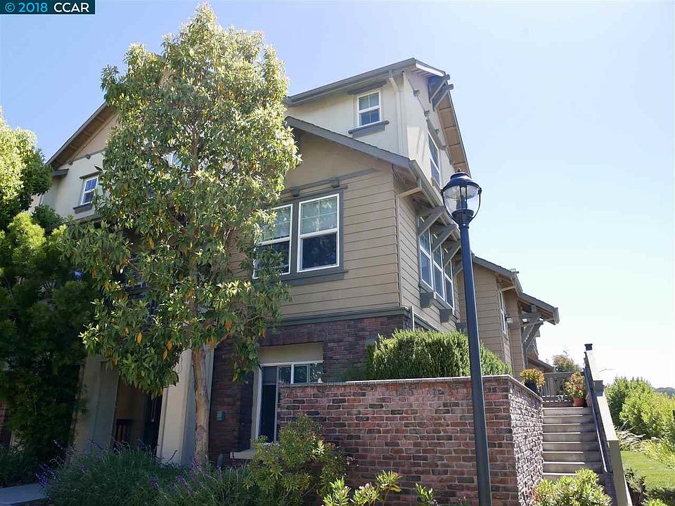 1st image of 104 Portola Pl