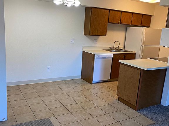 3rd image of 3100 S Federal Blvd APT 109