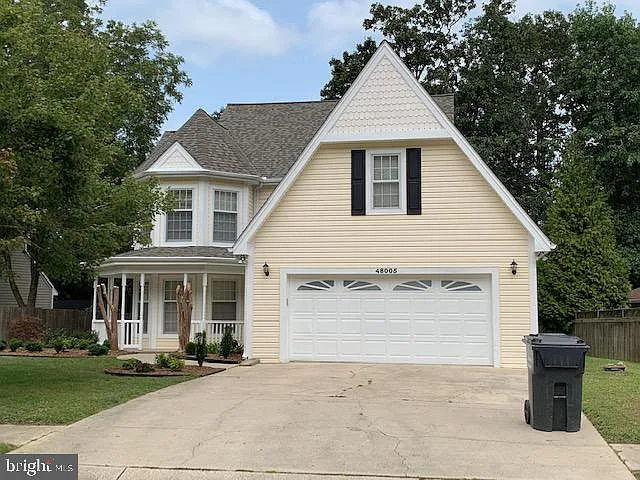 4 bed, 2.5 bath, 2069 sqft, $2,600 — Photo 4