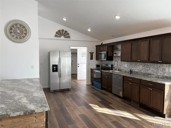 2304 Lee St, Poplar Bluff, MO 63901