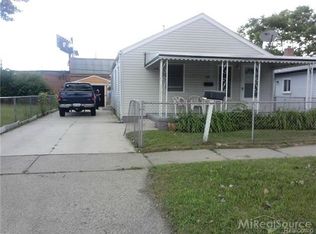 148 E Mahan Ave, Hazel Park, MI