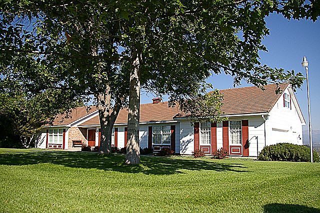 Fabulous curb appeal!
