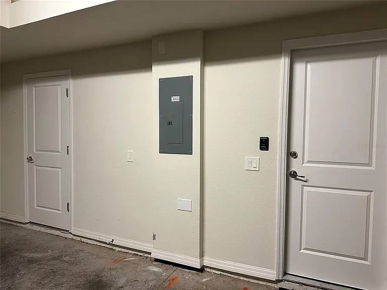 527 Piazza Point — Photo 71