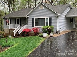 128 Ridgewood Way #208, Marion, NC 28752