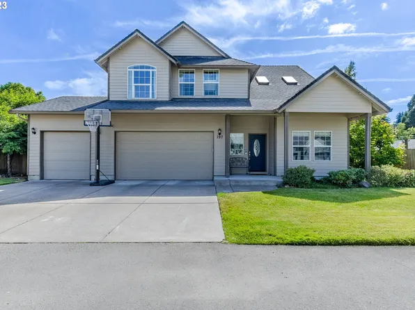 197 River Loop 1, Eugene, OR 97404