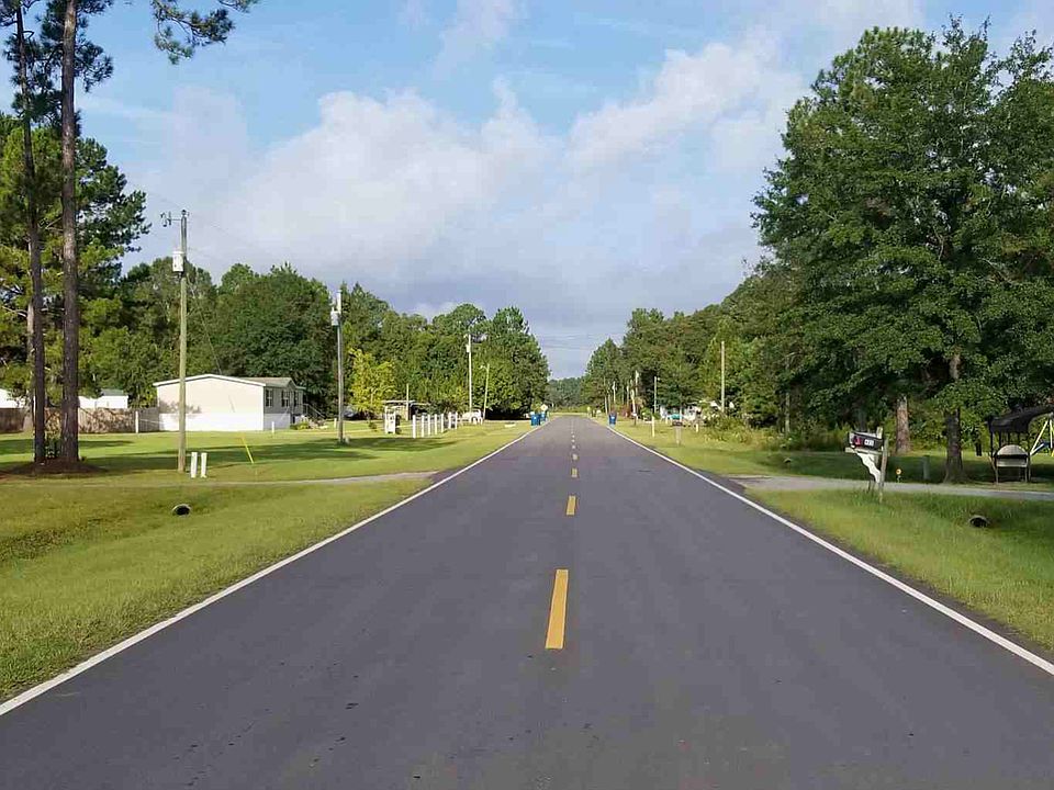 2nd image of 425 Charles Shuman Rd