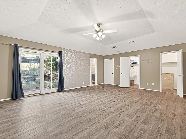 13702 Ella Lee Ln — Photo 36