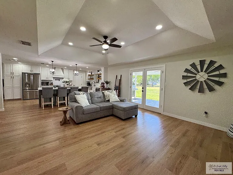 35059 Anaqua Dr — Photo 3