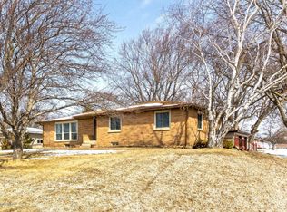 325 Frontage Rd NE, Byron, MN 55920