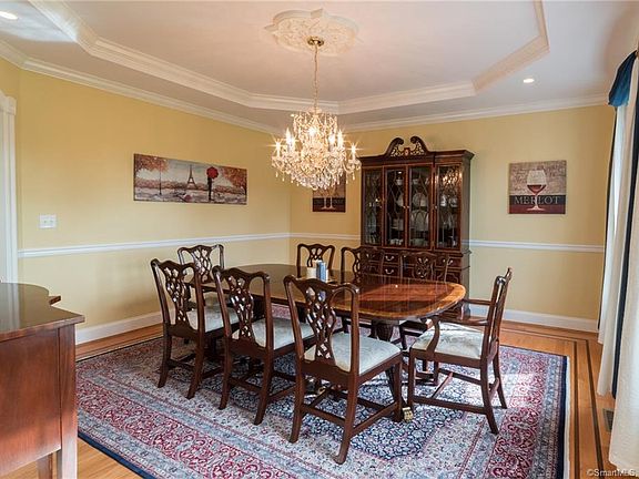 5th image of 55 Sage Meadow Dr