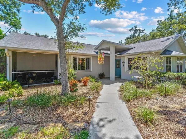 1023 72nd St NW, Bradenton, FL 34209