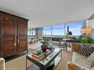 1000 Urlin Ave APT 1818, Grandview, OH 43212