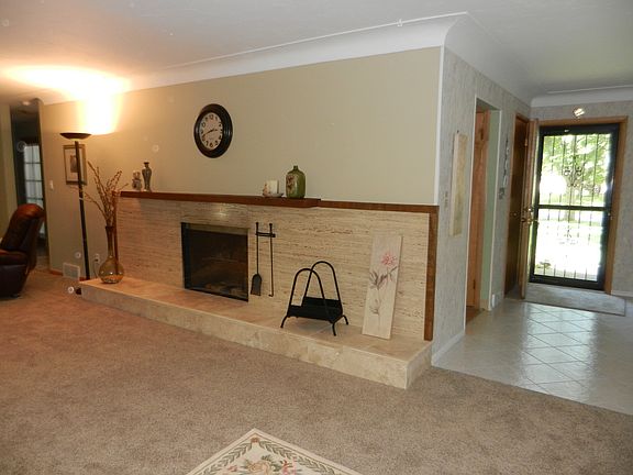 3rd image of 4016 W 63rd St