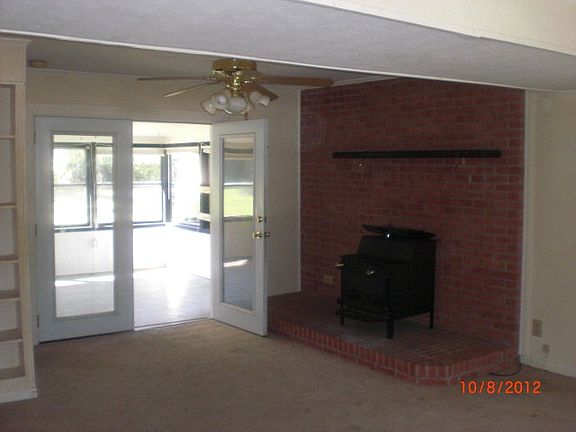 3rd image of 7 Neil Dr