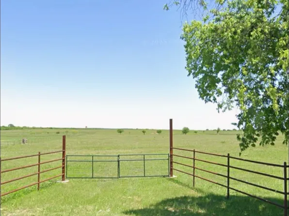 3141 Melton Rd, Sanger, TX 76266
