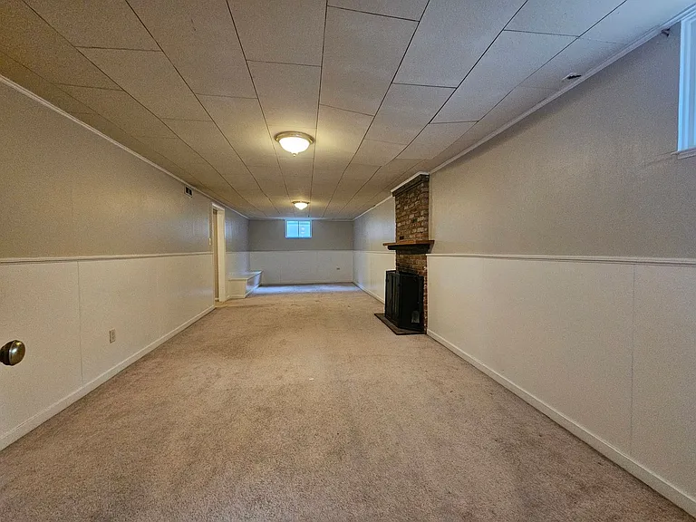 1875 S Linden Way — Photo 33