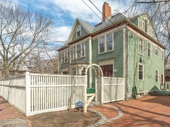 62 Kirkland St, Cambridge, MA 02138