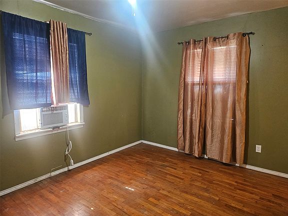 5th image of 7102 Avenue E