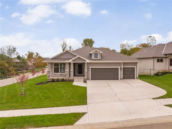 2394 W Wabash St, Olathe, KS 66061