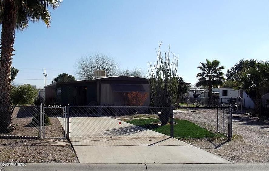 1st image of 807 S Evangeline Ave