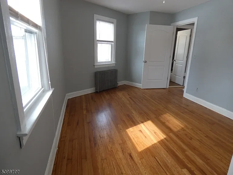 672 Mount Hope Ave #4 — Photo 11