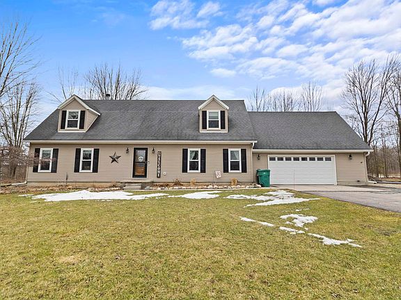 2nd image of 2030 Palms Rd