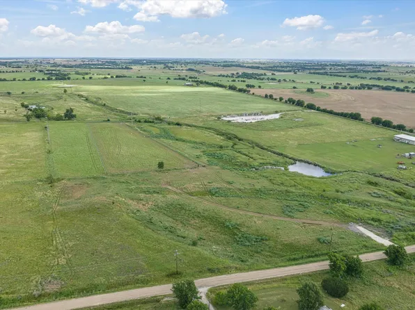 6600 Woodard Ave, Cleburne, TX 76033