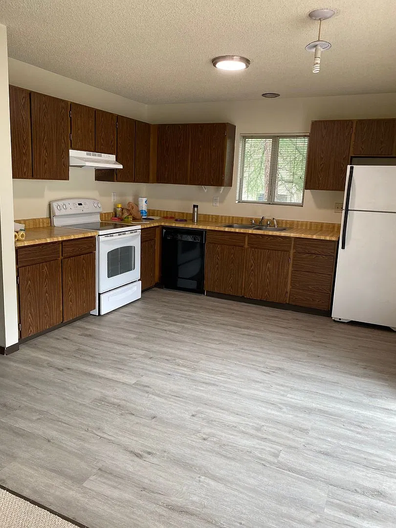 1007-1009 McDonald — Photo 3