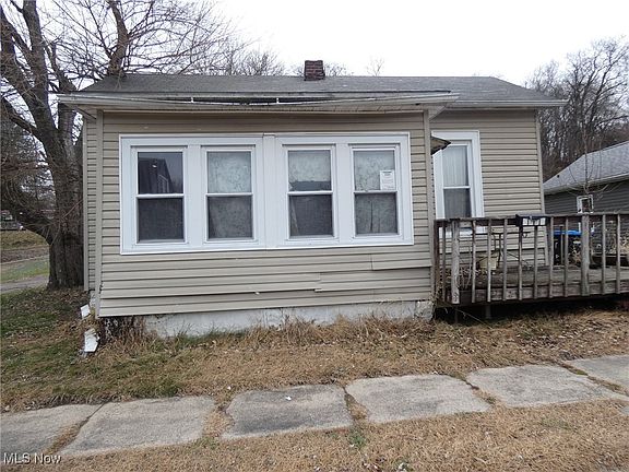 2nd image of 1641 Penn St