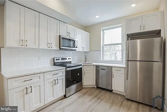 3345 N 19th St #3R — Photo 1