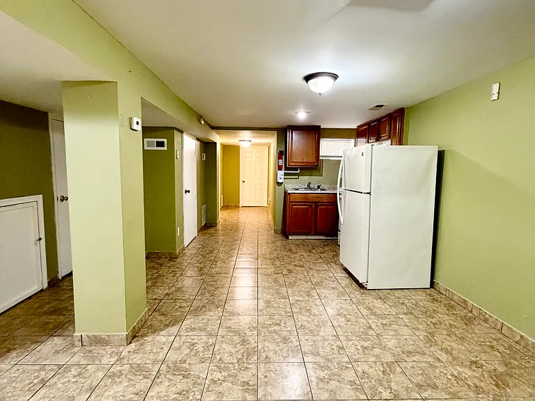 1131 N Gilmor St #B — Photo 1