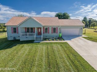 38 Perry Creek Dr, Crossville, TN 38572