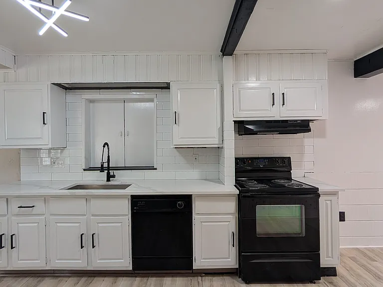 36 Warwick Rd — Photo 11