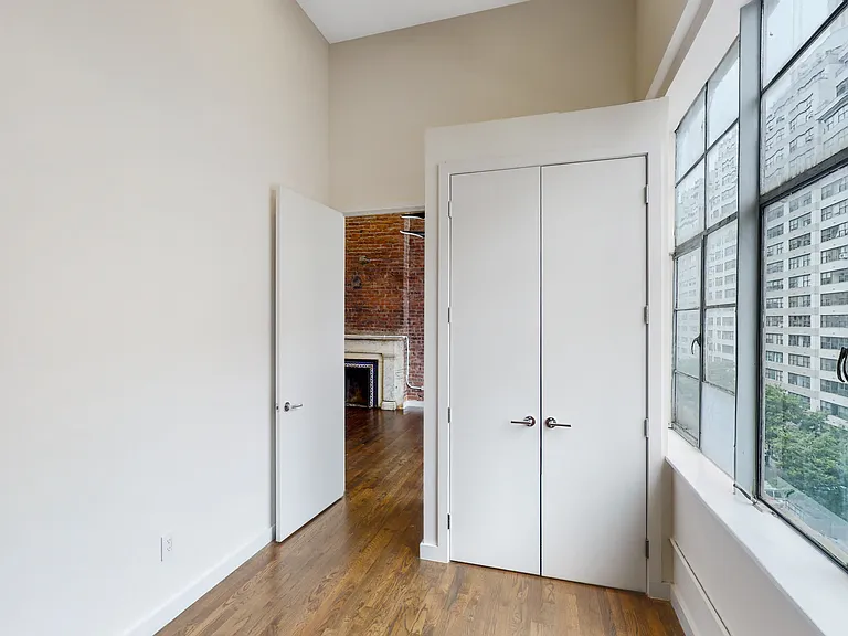 30 E 14th St #5B — Photo 11