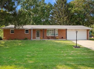 44 Saint Rose Dr, Collinsville, IL